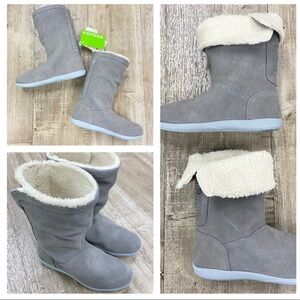 CROCS Adela fold over suede Sherpa boot gray smoke 6 NIB